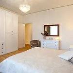 Appartement Casa Al Mulino, Facing Walls