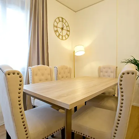아파트 Casa Al Mulino, Facing Walls