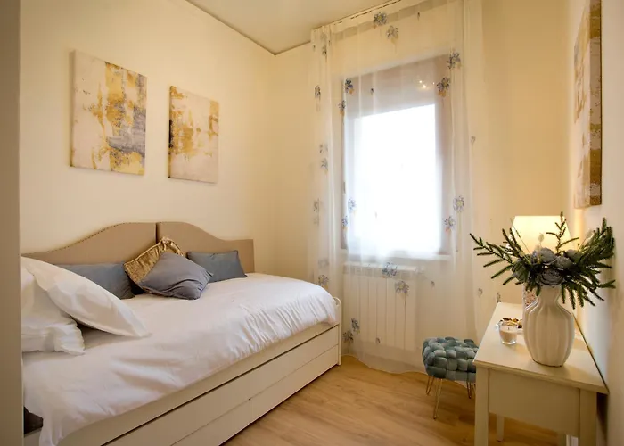 Casa Al Mulino, Facing Walls 아파트 루카